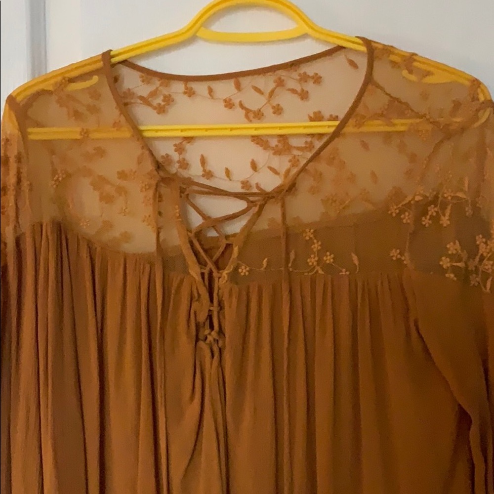 Yellow top - Picture 2 of 2